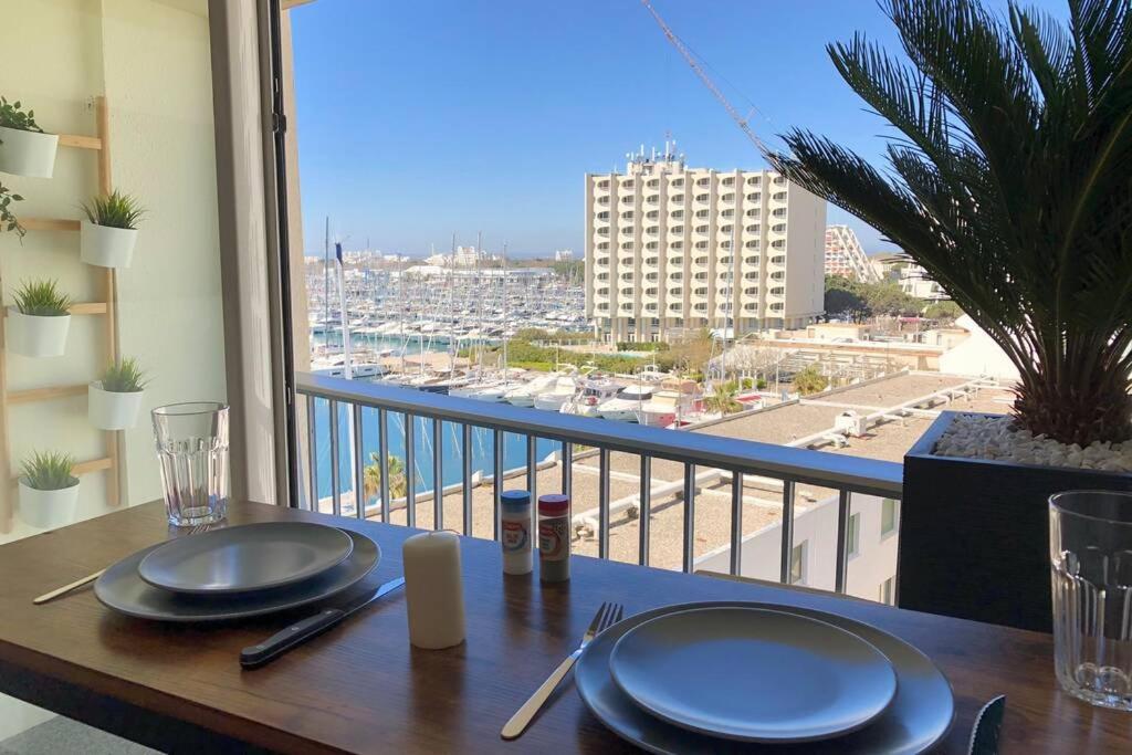 Appartement Vue Mer Et Port, Refait A Neuf Pour Vous ! Climatise 라그랑모트 외부 사진